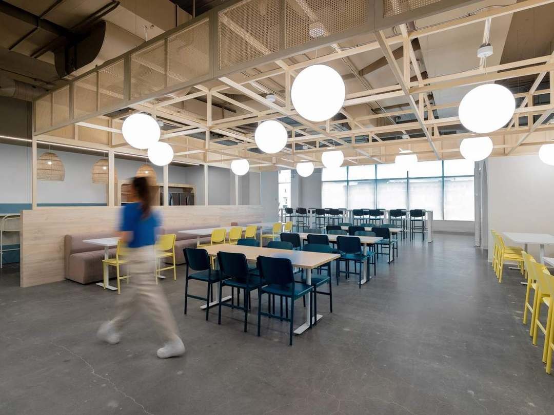 3rd-floor kitchen at Hedhofis Brossard