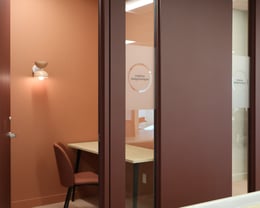 Laval cabines téléphonique