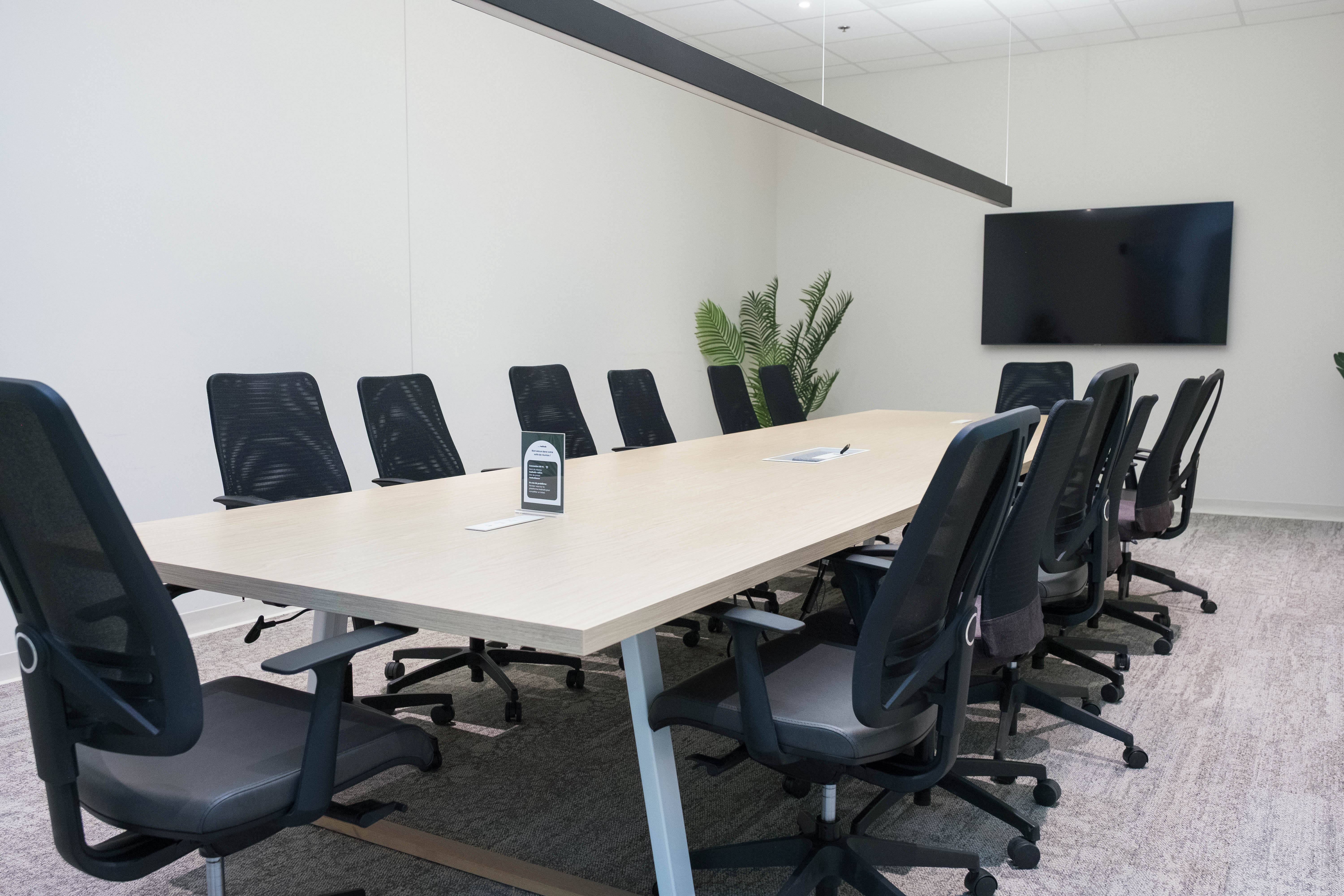 Salle de réunion chez Hedhofis Brossard